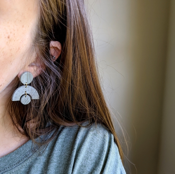 Sage + Marbled Granite Arch Clay Earrings ✨ - Picture 3 of 3
